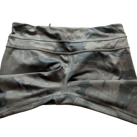 Lululemon Run: Inspire Crop II Womens 4 Active Run Yoga Ahtleisure Camo Green - Picture 10 of 15
